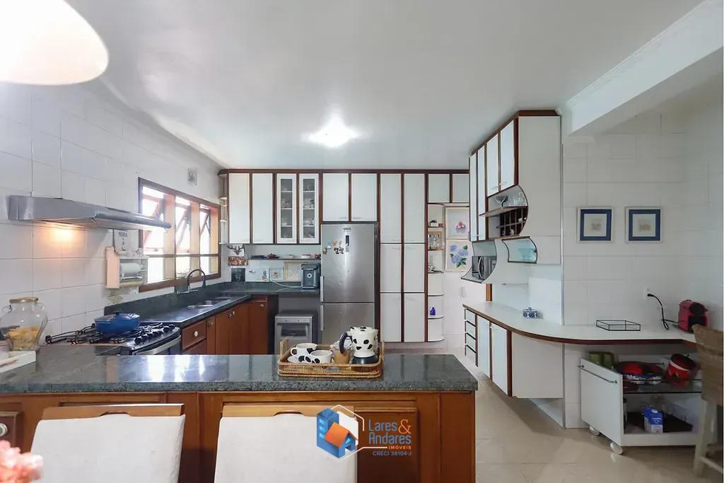 Imagem Casa à venda 3 Quartos 2 Suites 6 Vagas 304M² Chácara Inglesa São Paulo - SP