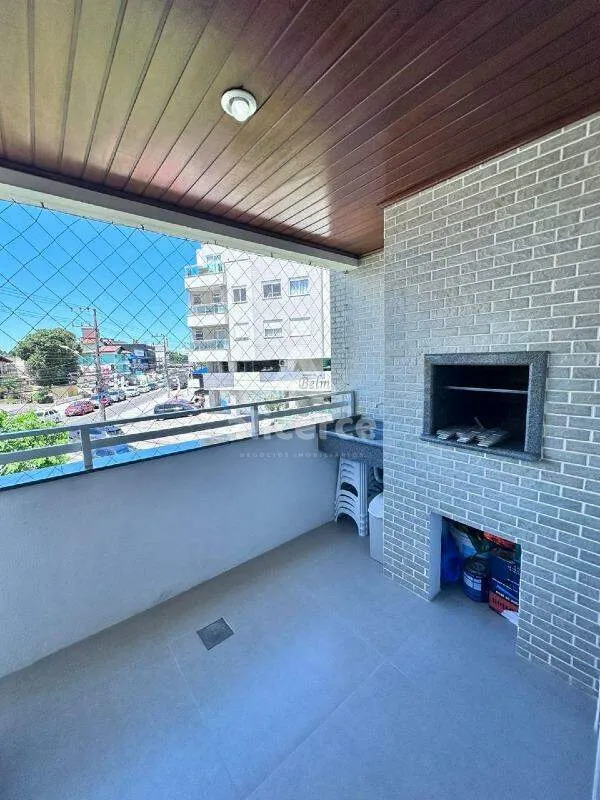 Imagem Oportunidade 3 dorm. com suíte na Praia da Cachoeira do Bom Jesus - Florianópolis/SC!
