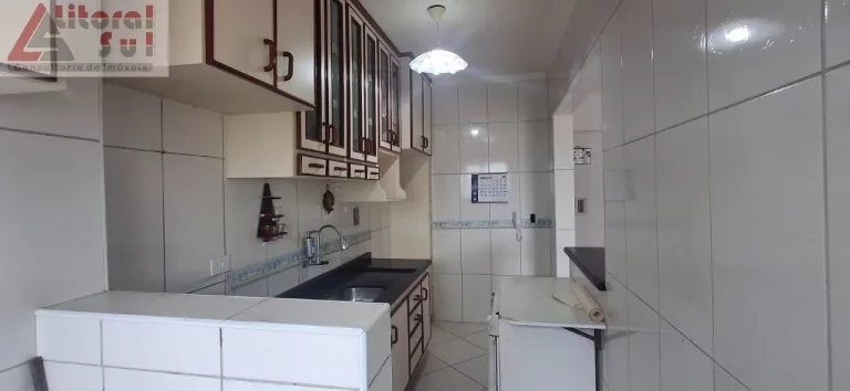 Imagem Imperdível oportunidade de compra em condomínio de luxo em Praia Grande-SP: 2 quartos, 1 suíte, 1 sala, 2 banheiros, 1 vaga de garagem, 70m².