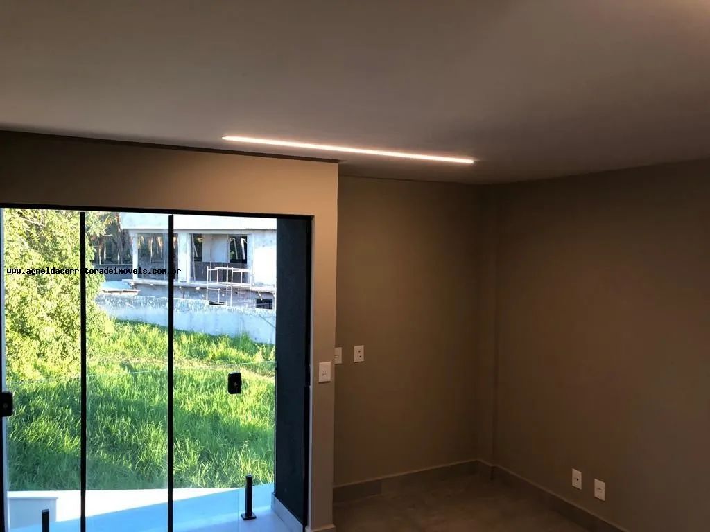 Imagem Casa em Condomínio para Venda em Parnamirim, Pium (Distrito Litoral), 4 dormitórios, 4 suítes, 5 banheiros, 4 vagas