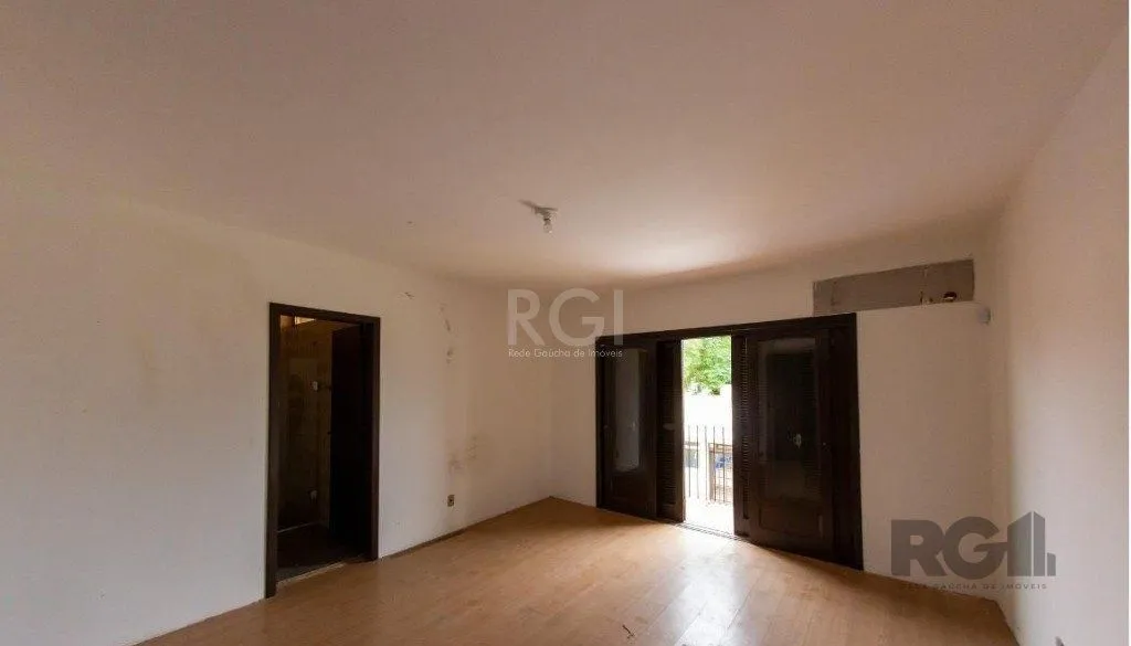 Imagem Casa para Venda - 450m², 4 dormitórios, sendo 3 suites, 5 vagas - Nonoai