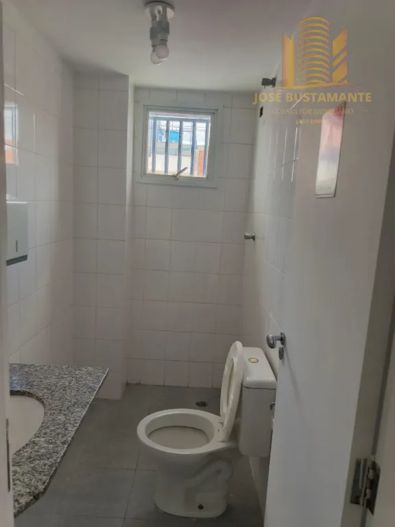 Imagem Galpão Comercial 1470m² com 20 Vagas na Vila Santo Estéfano