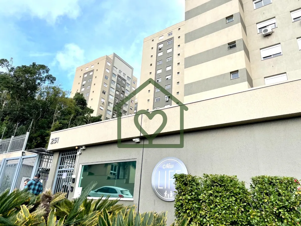 Descubra o seu novo lar no coração de Jardim Carvalho, Porto Alegre! Este apartamento incrível of...
