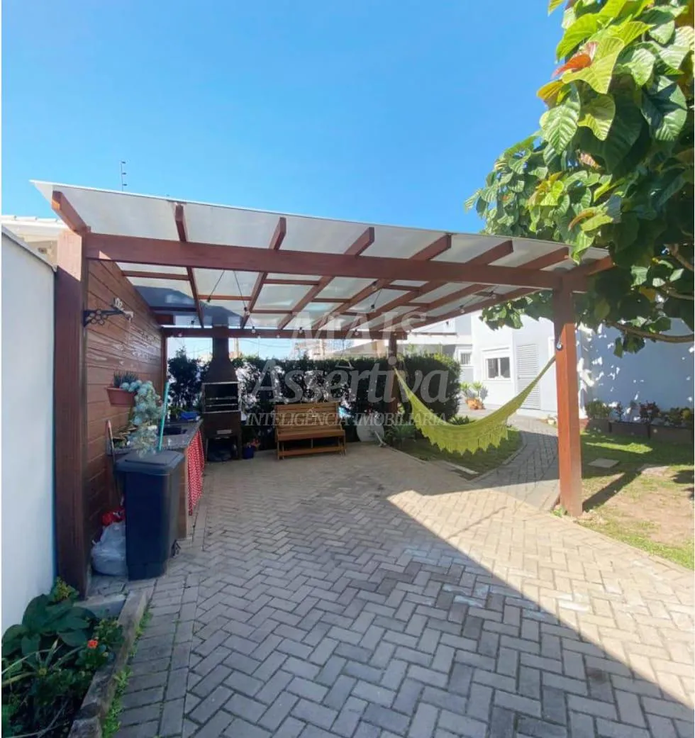 Imagem Casa semi mobiliada para venda no Centro de Sapiranga - 114,00m²