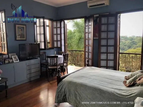 Imagem CASA Clássica e maravilhosa! 3 suítes, linda vista e casa hóspedes!