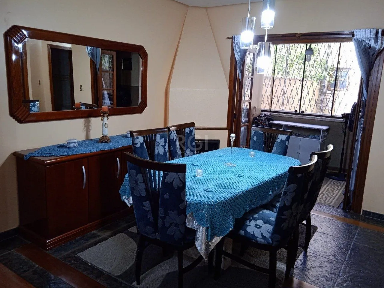 Imagem Apartamento com 128.25m², 3 dormitórios, sendo 2 suites, 1 vaga, Petrópolis,