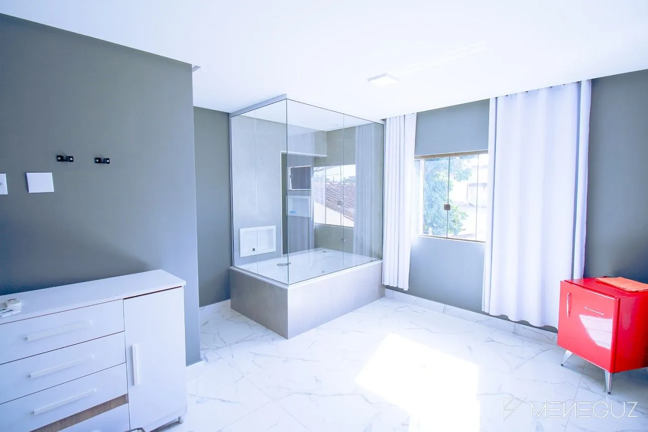 Imagem Casa à venda em Guarapari, na praia do morro, composta de 5 quartos, sendo 4 suítes alto padrão de acabamento