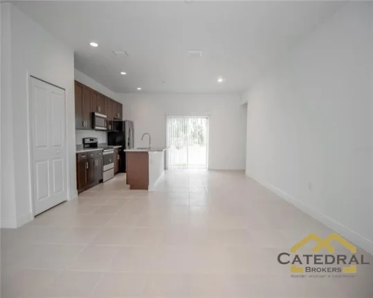 Imagem Casa com 4 quartos por $269,900 (dólar) em Ocala - Flórida - Estados Unidos