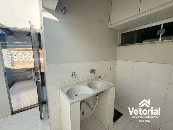 Imagem Imperdível: Casa à venda em Barreiras-BA, bairro Morada da Lua, 3 quartos, 1 suíte, 1 sala, 2 banheiros, 2 vagas, 134m². Confira!
