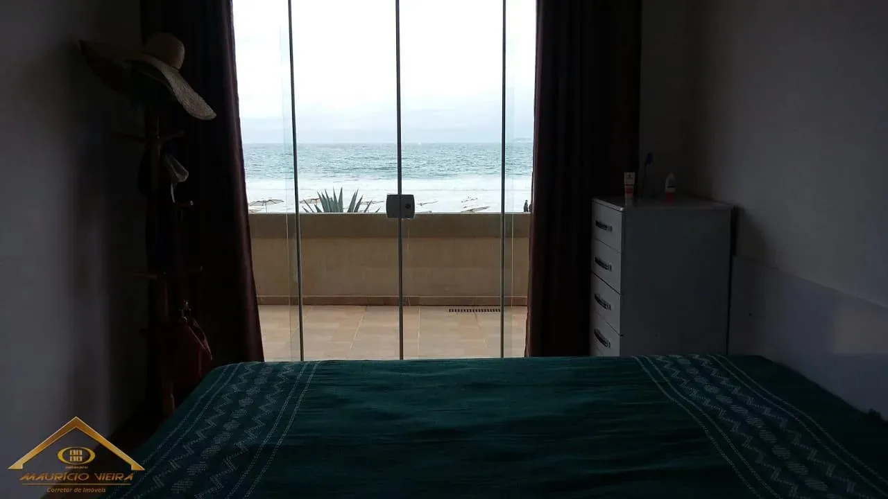 Imagem Apartamento para Venda em Cabo Frio / RJ no bairro Peró