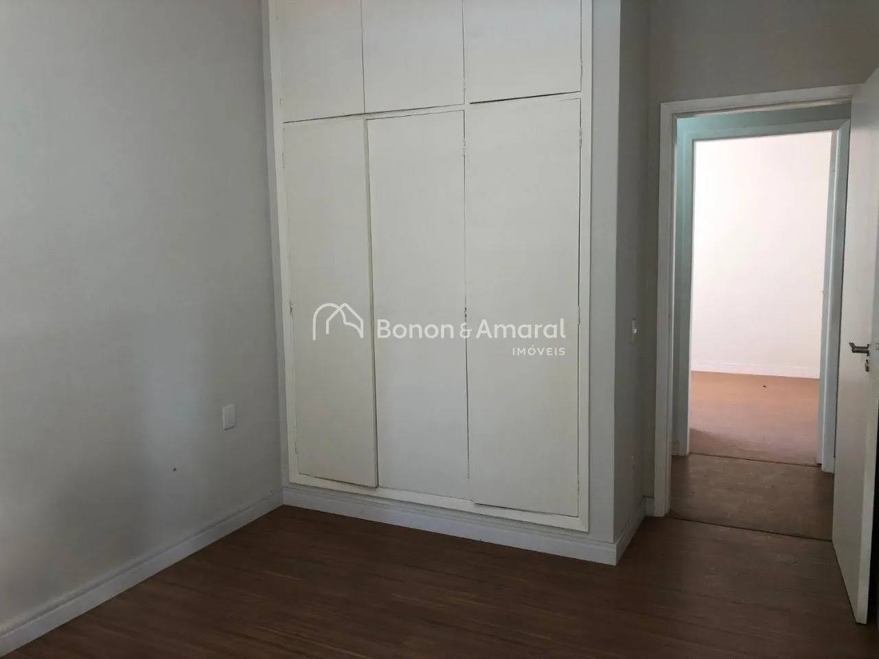 Imagem Apartamento Reformado à Venda no Edifício Cristina - Centro de Campinas