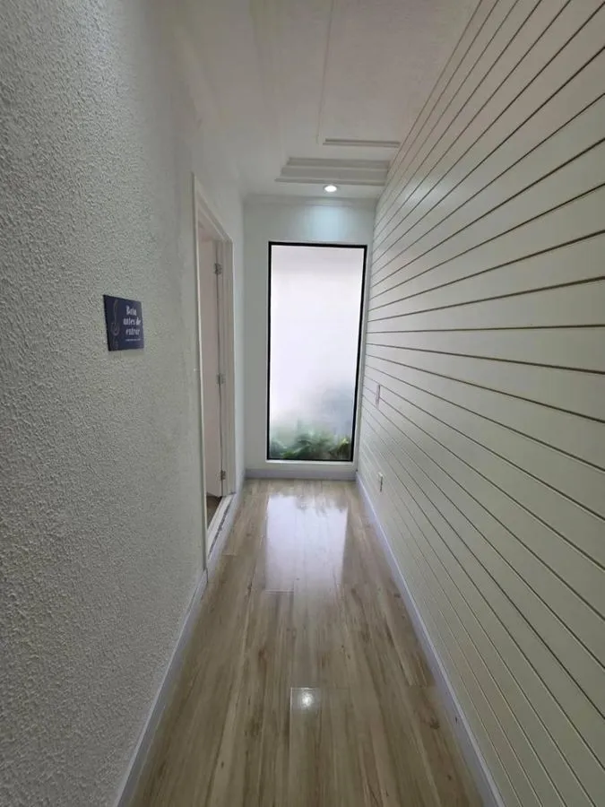 Imagem LOCAÇÃO DE SALA COMERCIAL NA RUA 3100 NO CENTRO DE BALNEÁRIO CAMBORIÚ
