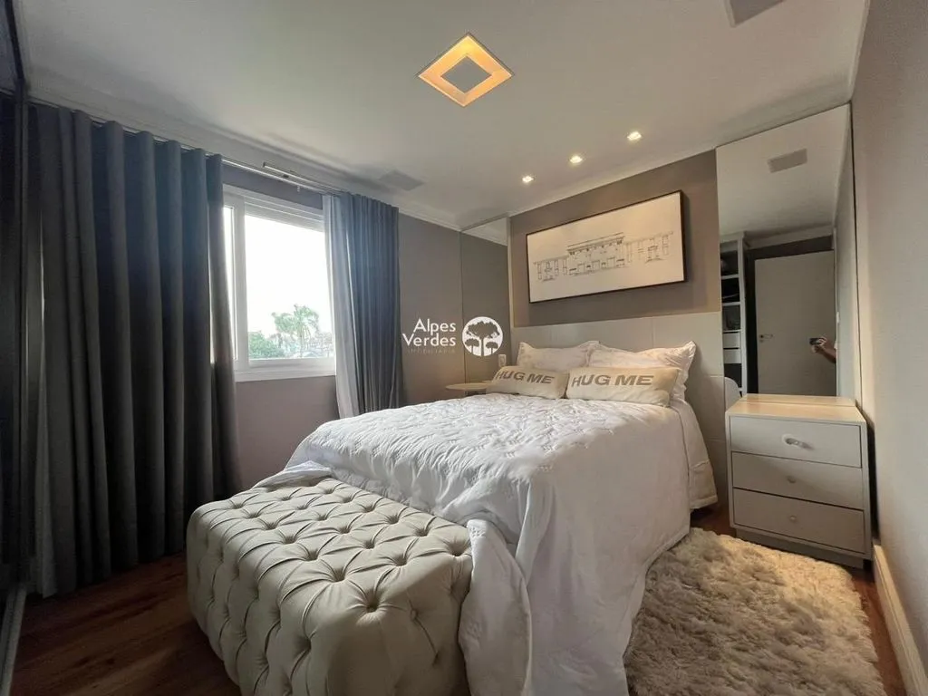 Imagem Vende-se apto no centro de Gramado- 2 Quartos- R$2.100.000,00