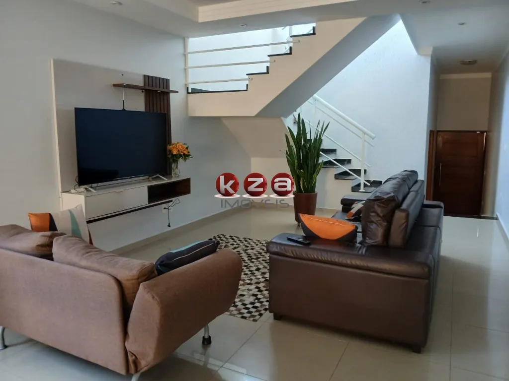 Imagem Venda de Casa de 3 Quartos com Suite em Condomínio Villagio Fiorentino, Valinhos-SP - 241m² - Imperdível!