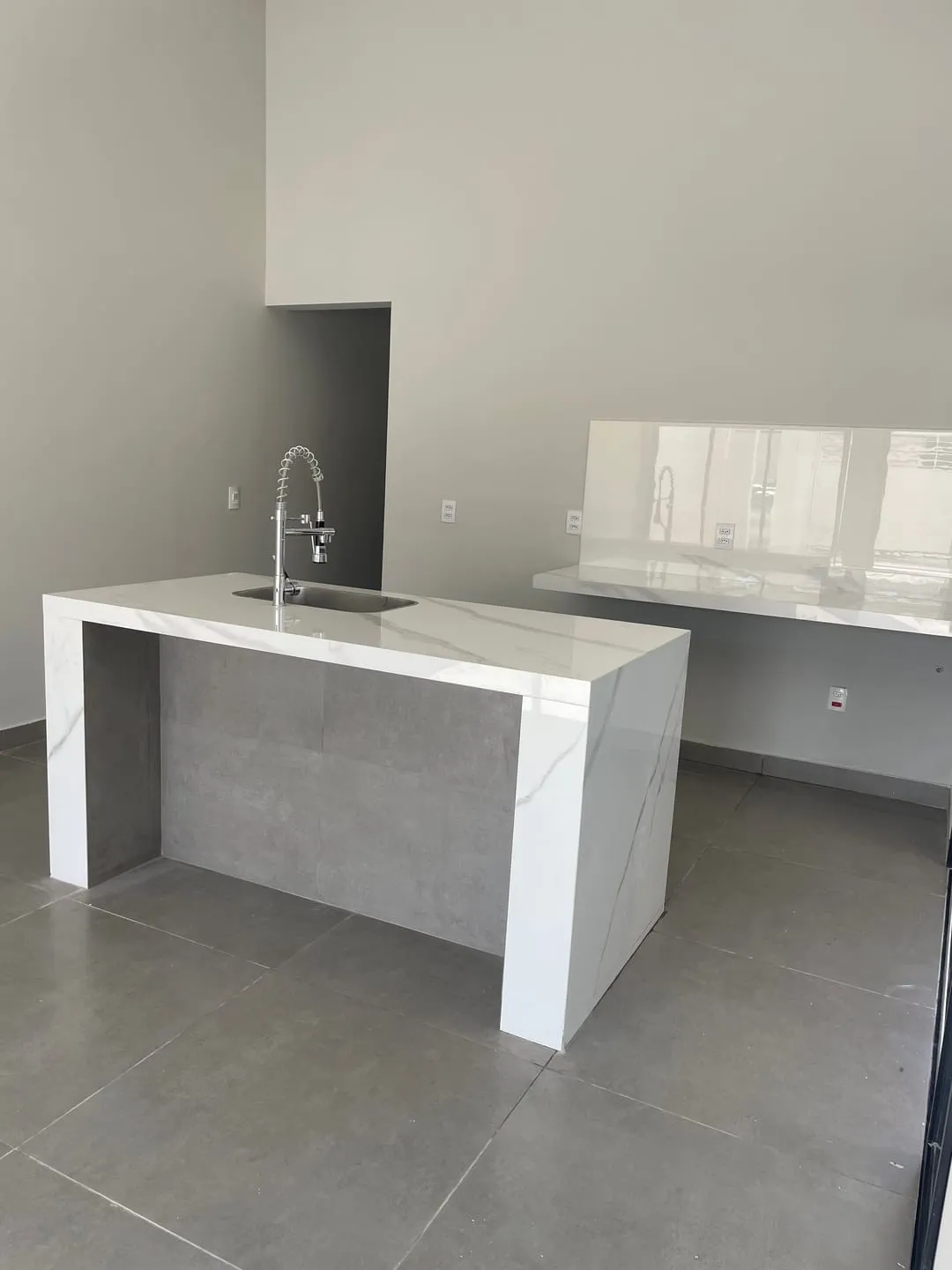 Imagem Casa à venda 3 Quartos, 1 Suite, 2 Vagas, 175M², Loteamento Residencial e Comercial Flamboyant, Pindamonhangaba - SP