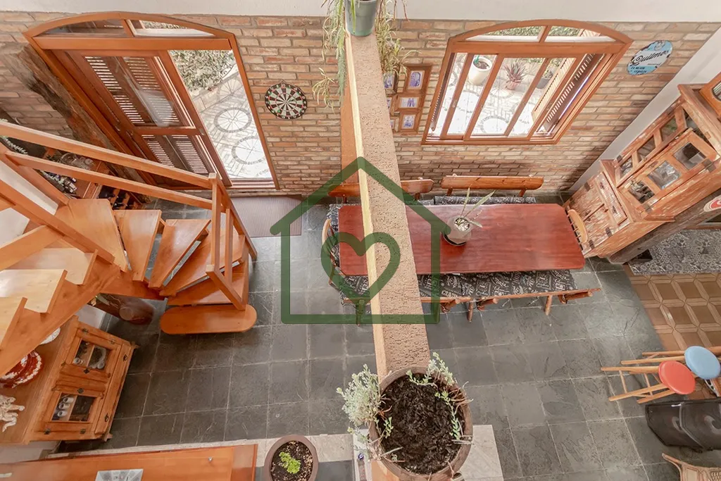 Imagem Descubra a sua nova residência de luxo nesta incrível casa à venda em Passo D'Areia, Porto Alegre...
