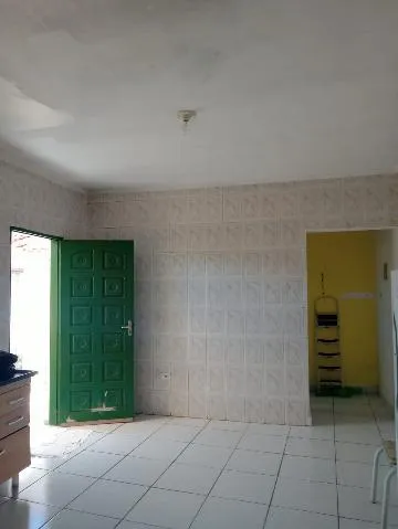 Imagem VENDA DE CASA NO ARUJAMÉRICA, EM ARUJÁ/SP 66,40m², com quarto e cozinha amplos, banheiro social, lavanderia coberta e 02 vagas p/ autos. CONSULTE-NOS