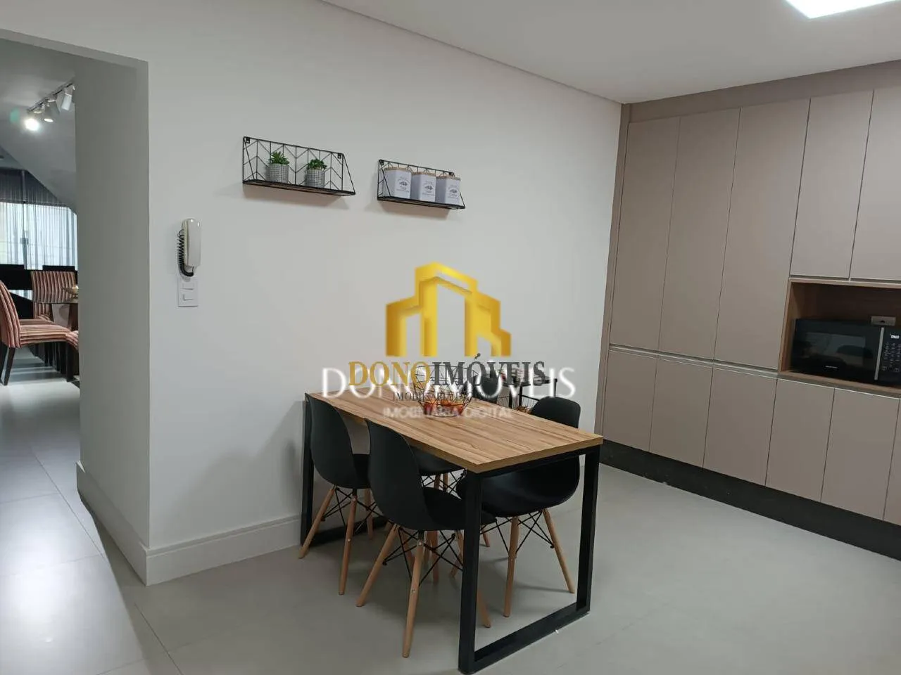 Imagem Sobrado no Nova Petrópolis | 4 Dorms | 6 Vagas | Churrasqueira