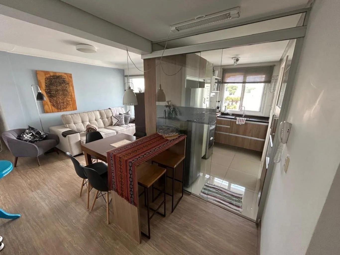 Imagem Apartamento de 2 dormitorios à venda em Santana, Porto Alegre.