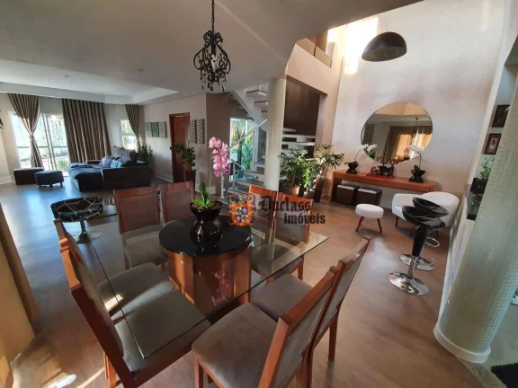 Imagem Sobrado com 2 dormitórios à venda, 340 m² por R$ 1.200.000,00 - Estancia da Serra - Mairiporã/SP