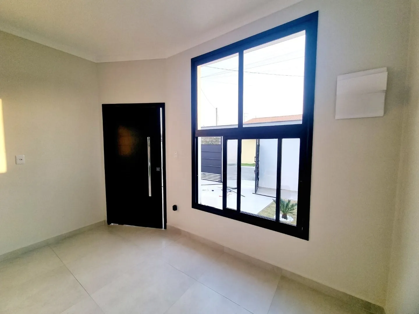Imagem Casa térrea moderna com 3 dormitórios, suíte, closet, área gourmet e acabamentos de alta qualidade e bom gosto.