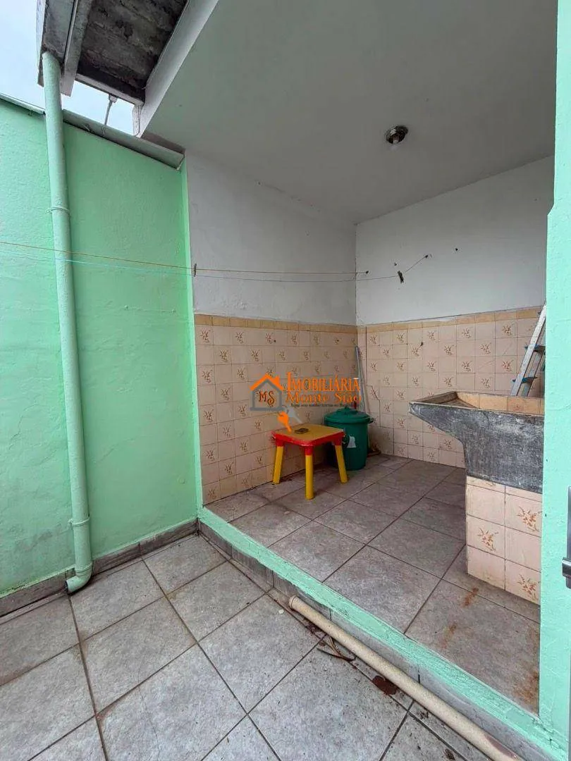 Imagem Sobrado com 2 dormitórios à venda, 168 m² por R$ 530.000,00 - Vila Galvão - Guarulhos/SP