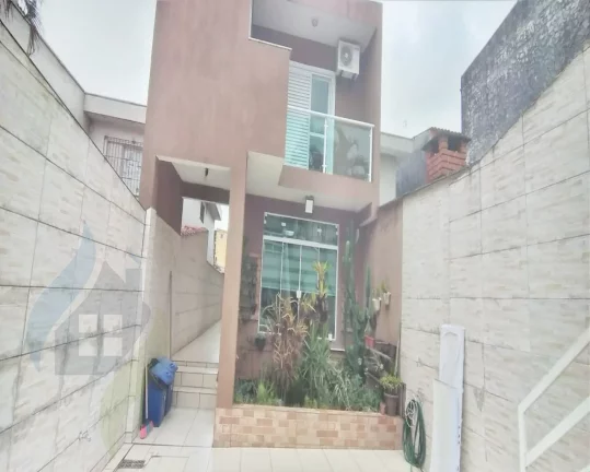 Imagem Sobrado de 3 dorms, 3 banheiros e 2 vagas, com 175m², em Vila Florida, São Bernardo do Campo