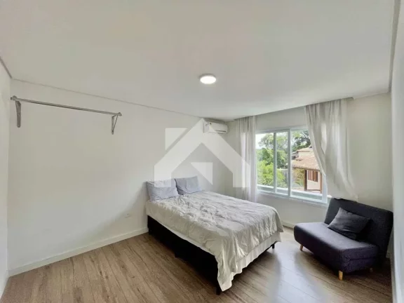 Imagem Casa de Condomínio em Aldeia da Fazendinha - Carapicuíba