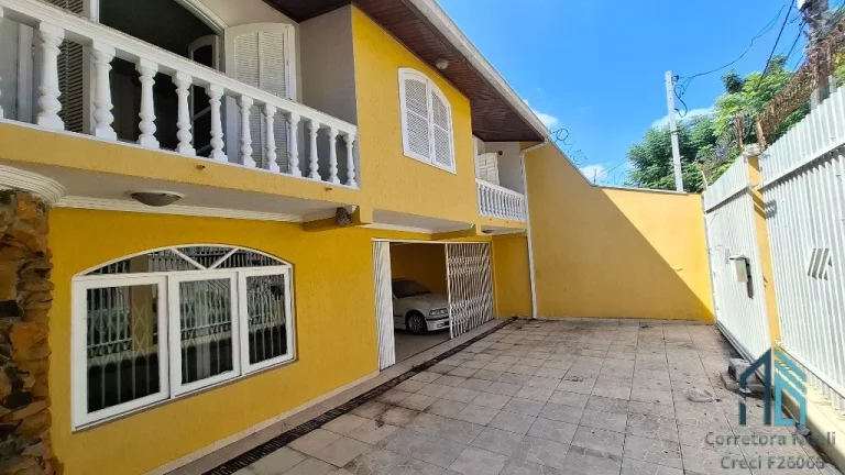 Imagem Sobrado 04 quartos c/suíte, edícula, ático no Novo Mundo em Curitiba PR