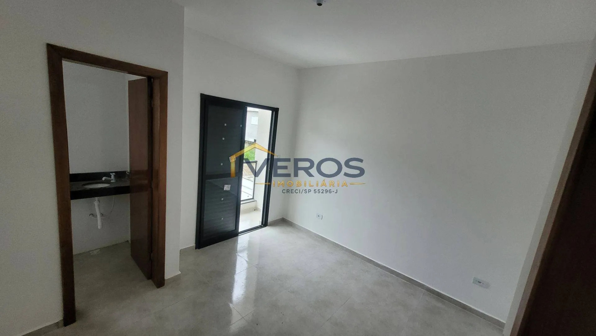 Imagem Casa a venda com Quintal e 02 Suítes Massaguaçu Caraguatatuba