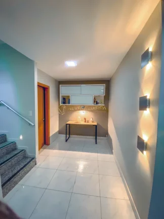 Imagem Apartamento Reformado!!! Com Projeto De Iluminação e Escritório!!! Garagem Coberta!!!