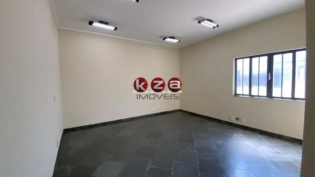Imagem Galpão Industrial Completo para Locação em Valinhos-SP - Chácaras São Bento 6 banheiros, 8 vagas, 3.236,32 m² - Localização Estratégica!