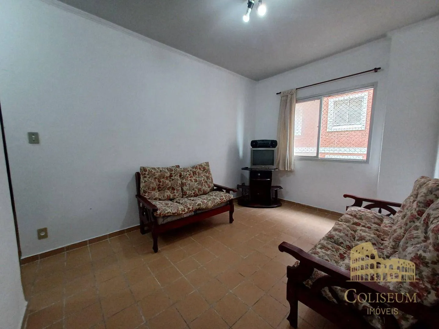 Imagem Apartamento com 2 dormitórios à venda, 76 m² por R$ 360.000,00 - Aviação - Praia Grande/SP