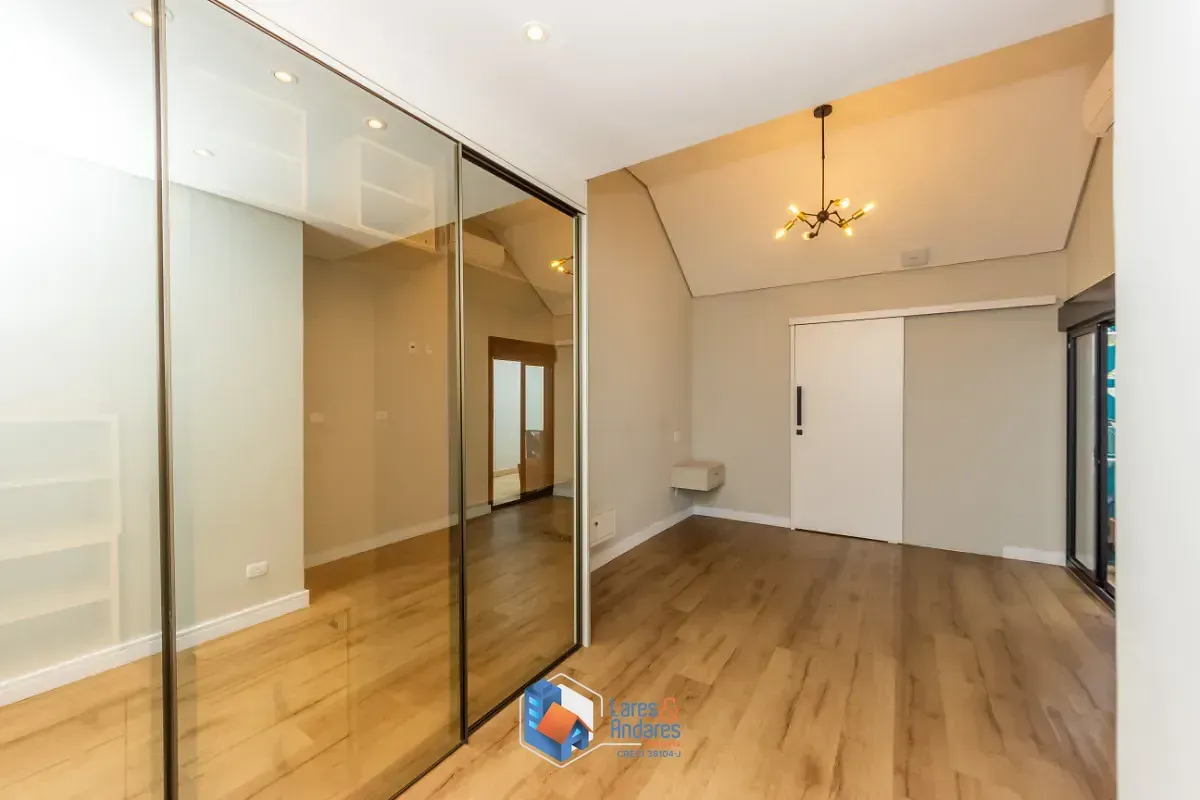 Imagem Casa para venda em Vila Clementino com 3 quartos, sendo 1 suíte, 297m²