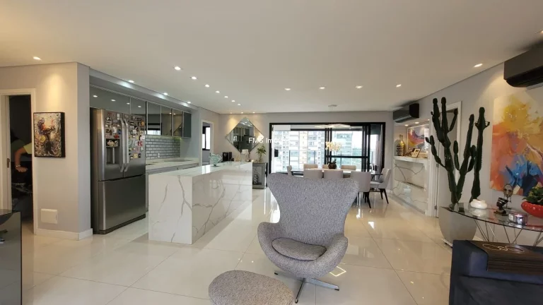 Imagem Imóvel de alto padrão no Brooklin, São Paulo-SP: Apartamento 3 suítes, 2 salas, 5 banheiros, 3 vagas. Venha conhecer!