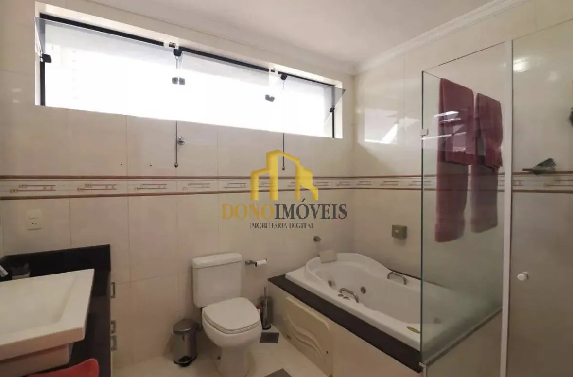 Imagem Sobrado 255 m² | 3 Dorms (1 Suíte) | 5 Vagas | Área Gourmet