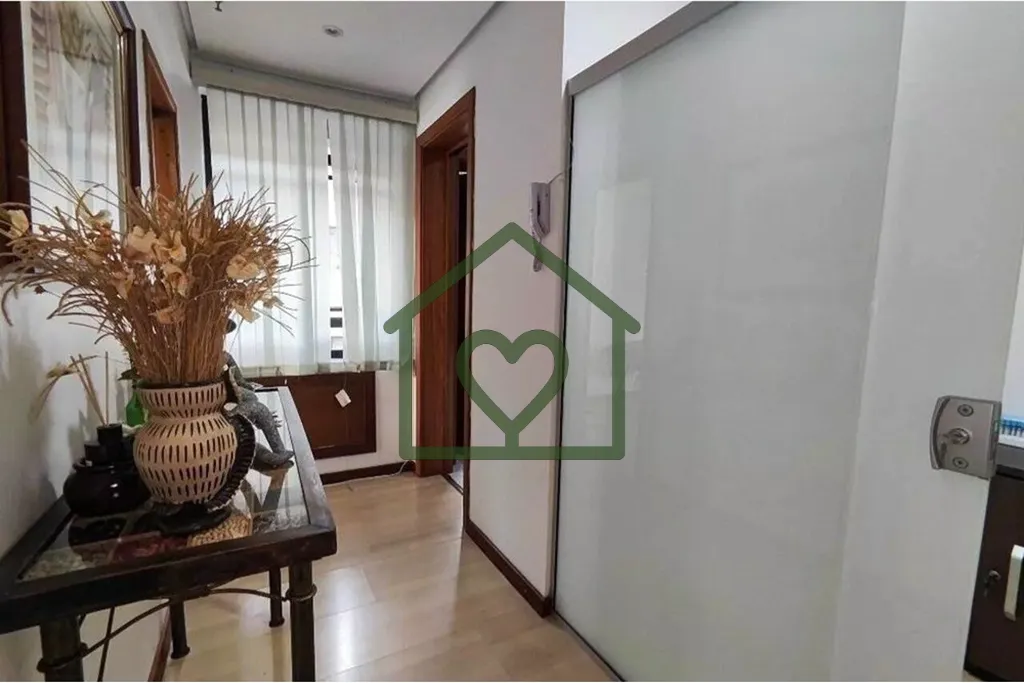 Imagem Descubra uma oportunidade única de adquirir um Cj. Comercial/Sala excepcionalmente localizado em Po...