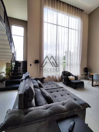 Imagem Casa de Luxo com Vista para a Cuesta e Lago - Ninho Verde 2, Pardinho/SP.