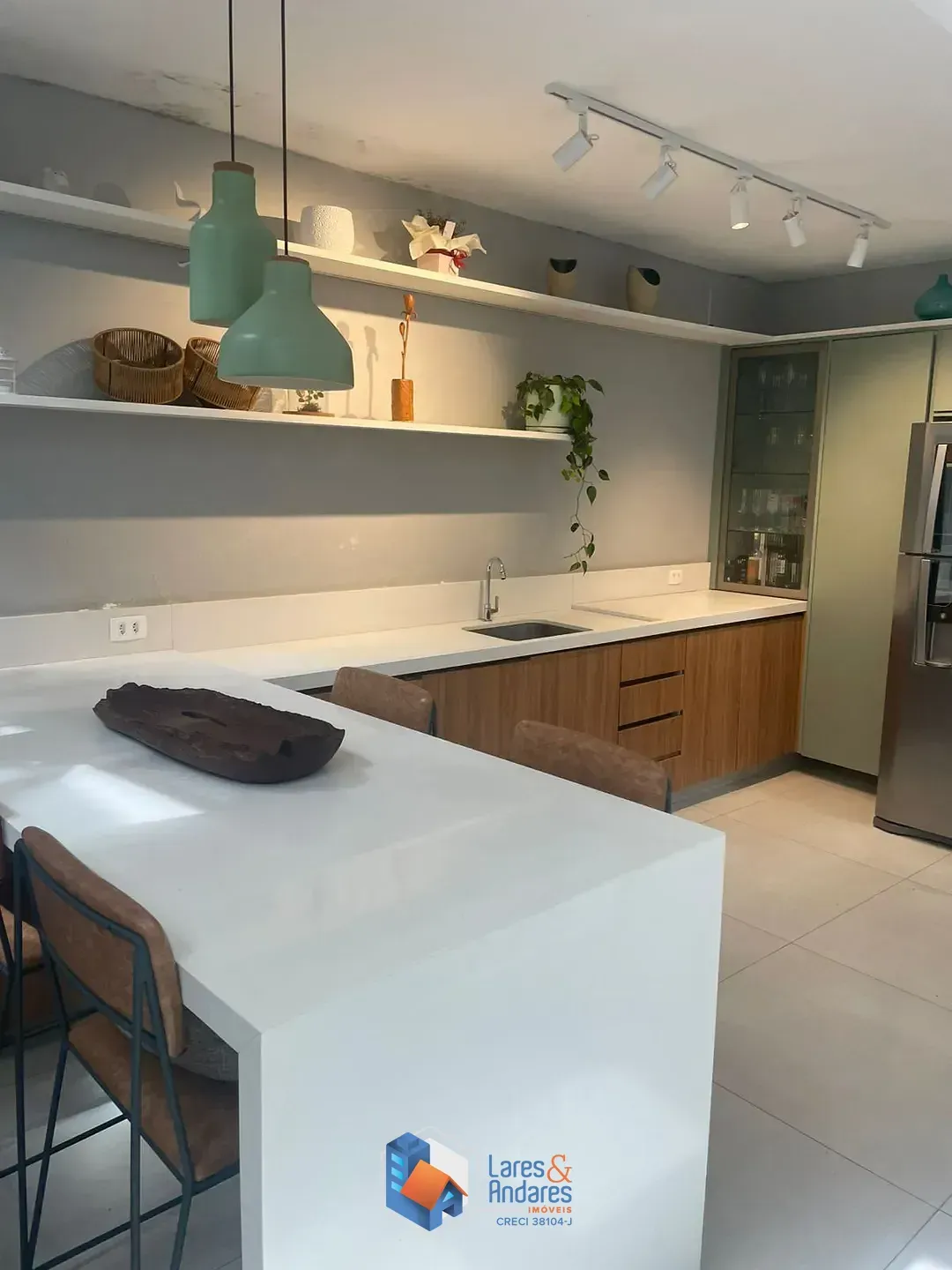 Imagem Casa para venda em Chácara Santo Antônio (Zona Sul) com 2 quartos, sendo 1 suíte, 140m²