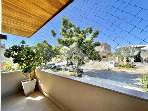 Imagem Casa de Condomínio em Moinho Velho - Cotia