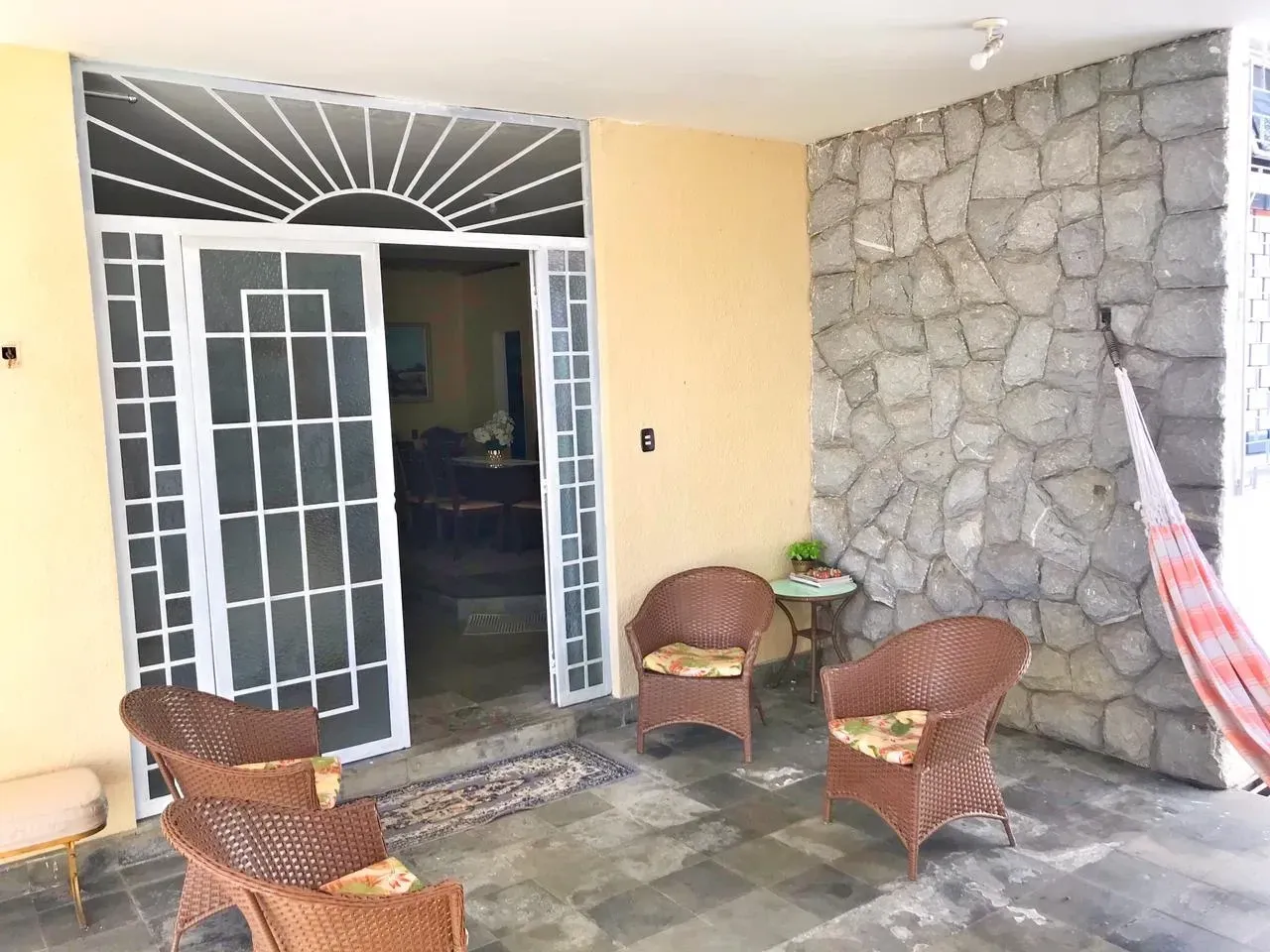 Imagem Casa com 4 Quartos à Venda, 211 m² em Dionisio Torres - Fortaleza