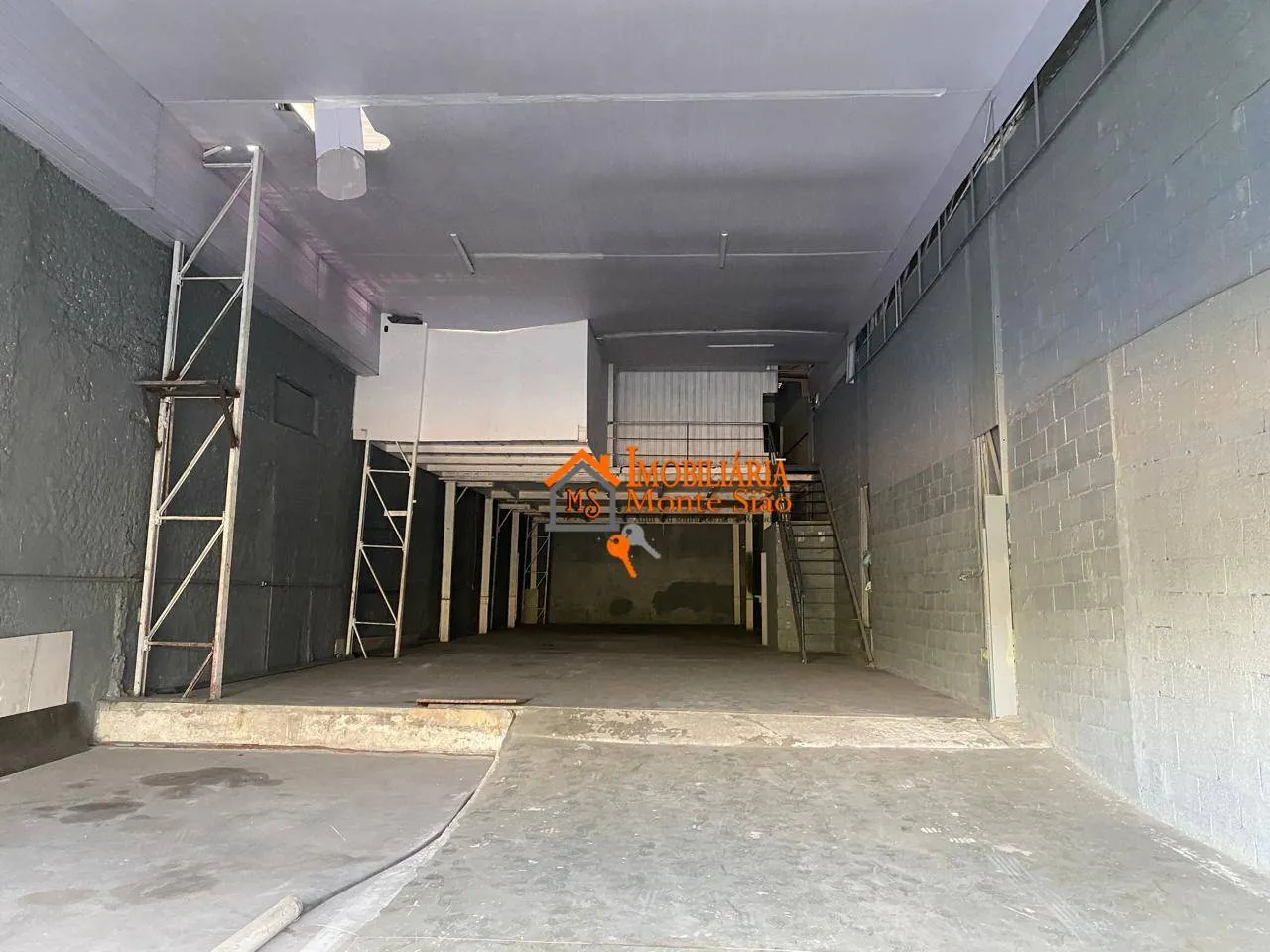 Imagem Galpão para alugar, 272 m² por R$ 15.000/mês - Vila Endres - Guarulhos/São Paulo