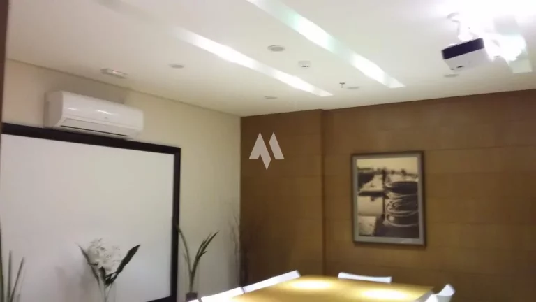 Imagem Sala Comercial Valongo em frente ao porto e ao Hotel Ibis