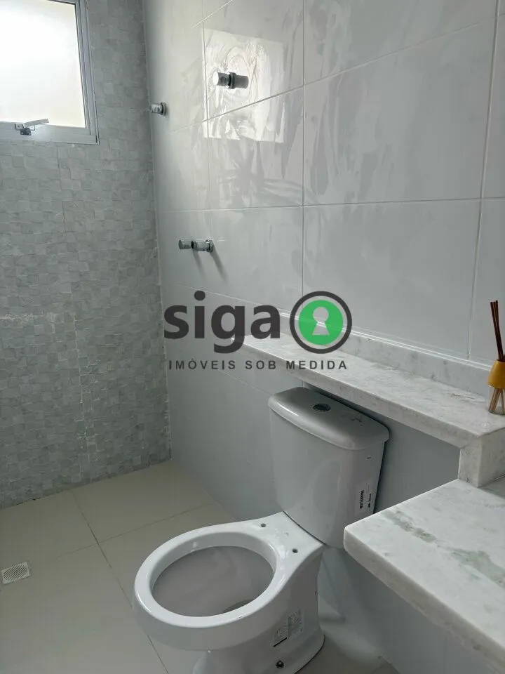 Imagem Casa à Venda - 220 m², 3 Suítes e Alto Padrão na Saúde!