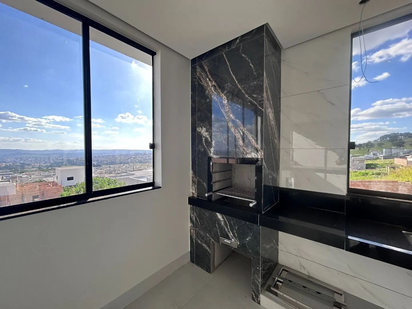 Imagem Casa com 1 dormitório à venda, 140 m² por R$ 475.000,00 - Afonso Queiroz - Patos de Minas/MG