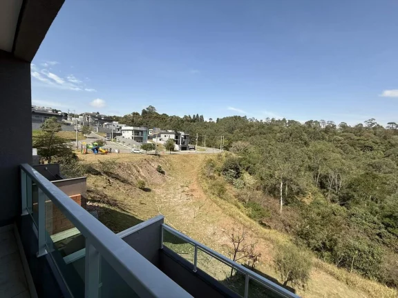 Imagem Casa Top com 4 Garagens, Vista para Mata e Salão de Festas