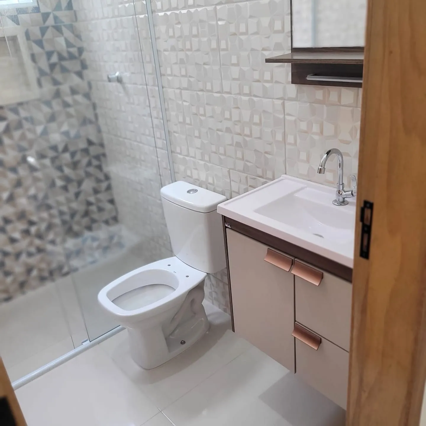 Imagem Casa à venda 2 Quartos, 1 Suite, 2 Vagas, 125M², Jardim Continental, Taubaté - SP