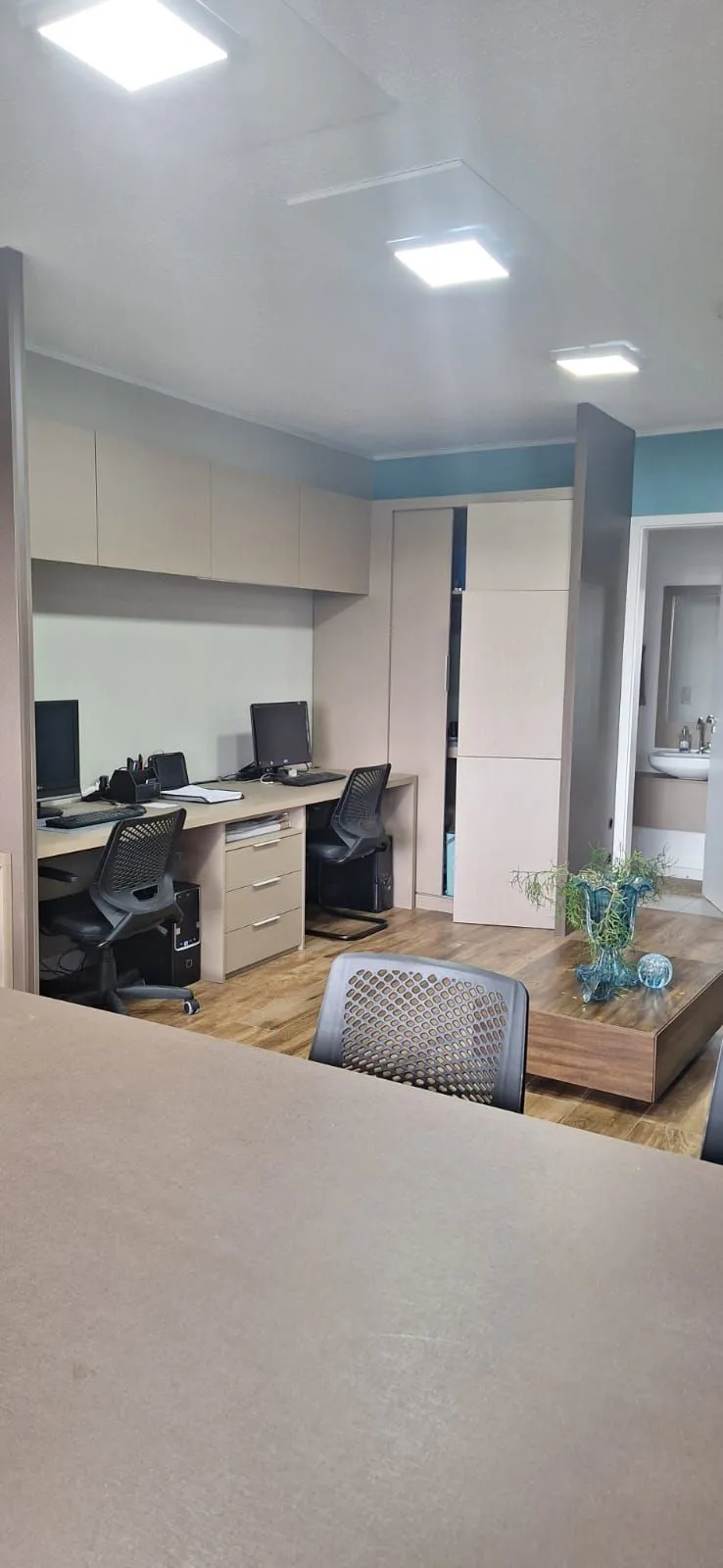 Imagem Sala Comercial mobiliada no Menino Deus