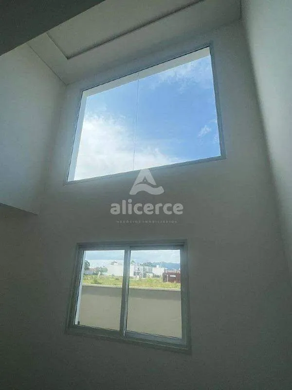 Imagem Casa à venda com 3 quartos 1 suíte, 148m² em Campeche Florianópolis