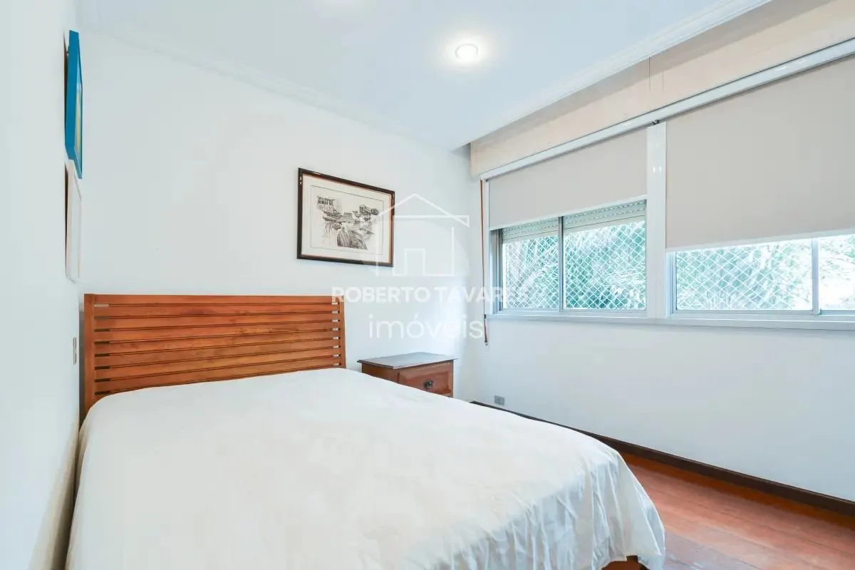 Imagem Apartamento de 3 quartos, 210m² no bairro Santa Cecília, em São Paulo